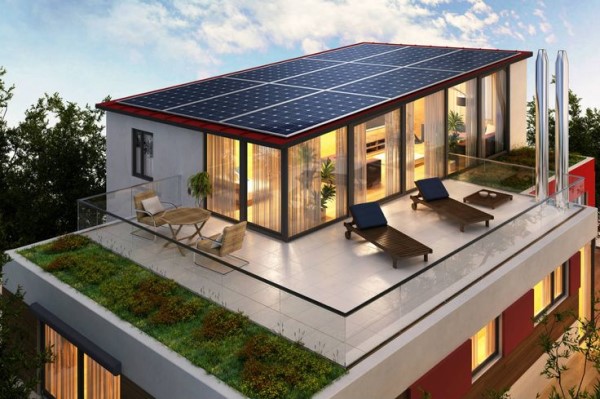 Panneaux solaires sur toit maison